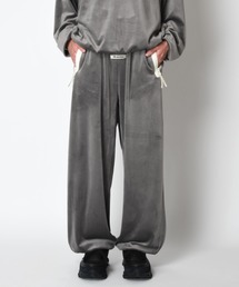 ベロアバレルレッグラインパンツVelour barrel leg line pants