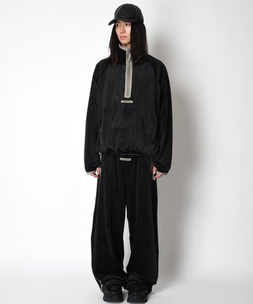 SUPERTHANKS(スーパーサンクス)の「ベロアバレルレッグラインパンツVelour barrel leg line pants(その他パンツ・メンズ・グレー×ホワイト/ブラック×ブラック/ブラック×グレー/グレー・S/L/M)」の12枚目の写真