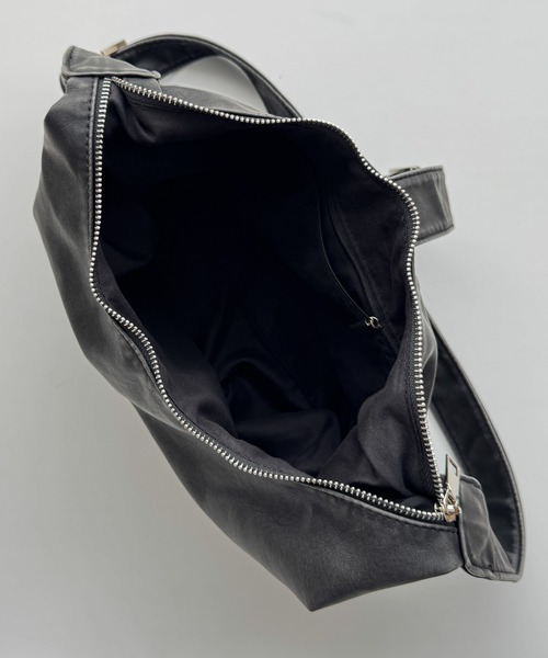 CANAL JEAN(キャナルジーン)の「El mar ベルト付きショルダーバッグ(ショルダーバッグ・レディース・ブラック・ONE SIZE)」の12枚目の写真