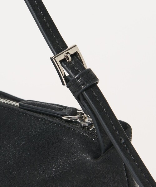 UNITED ARROWS(ユナイテッドアローズ)の「ワイド ショルダーバッグ(ショルダーバッグ・レディース・ブラック/ブラウン・FREE)」の15枚目の写真