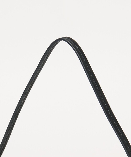 UNITED ARROWS(ユナイテッドアローズ)の「ワイド ショルダーバッグ(ショルダーバッグ・レディース・ブラック/ブラウン・FREE)」の19枚目の写真