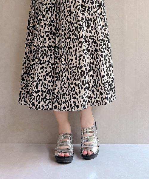 Hina Day Green(ヒナデイグリーン)の「日本製 本革 厚底 レザー サンダル アウトソール本革巻き・フックストラップ・コンフォートサンダル(サンダル・レディース・ゴールド×ブラウン/シルバー×ブラック・L/M/S/LL)」の7枚目の写真