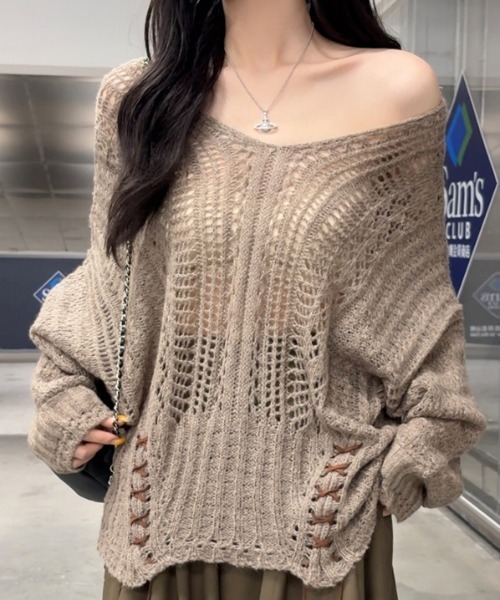 AMAJI(アマジ)の「ウール混 Vネック フロントリボン メッシュニット(ニット/セーター・レディース・ブラック/ベージュ/ホワイト・FREE)」の3枚目の写真