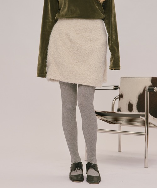 loin nuit(ロワンニュイ)の「shaggy mini skirt / シャギーミニスカート(スカート・レディース・アイボリー/その他・FREE)」の2枚目の写真
