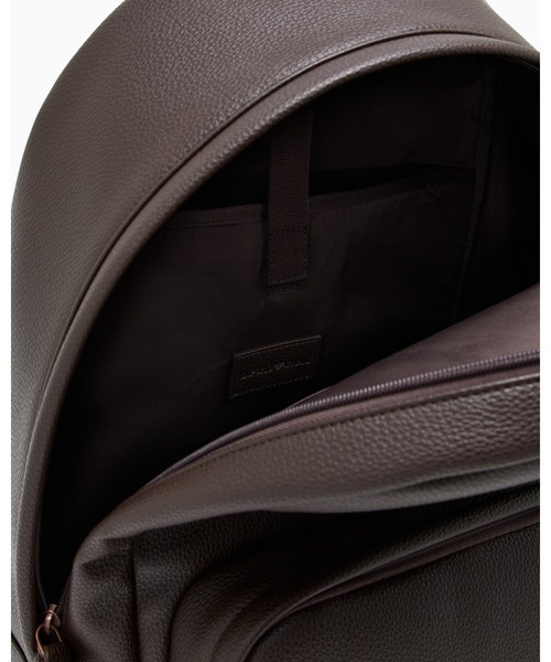 EMPORIO ARMANI(エンポリオアルマーニ)の「【エンポリオ アルマーニ】Boteh カプセルコレクション バックパック ハンマー仕上げ(バックパック/リュック・メンズ・ダークブラウン・FREE)」の6枚目の写真