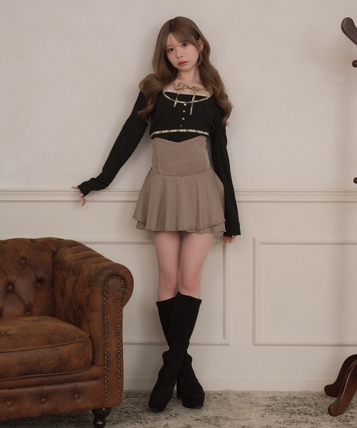apres jour(アプレジュール)の「フロントリボンレイヤード風トップス(Tシャツ/カットソー・レディース・ベージュ/ブラック・X-LARGE/フリー)」の8枚目の写真