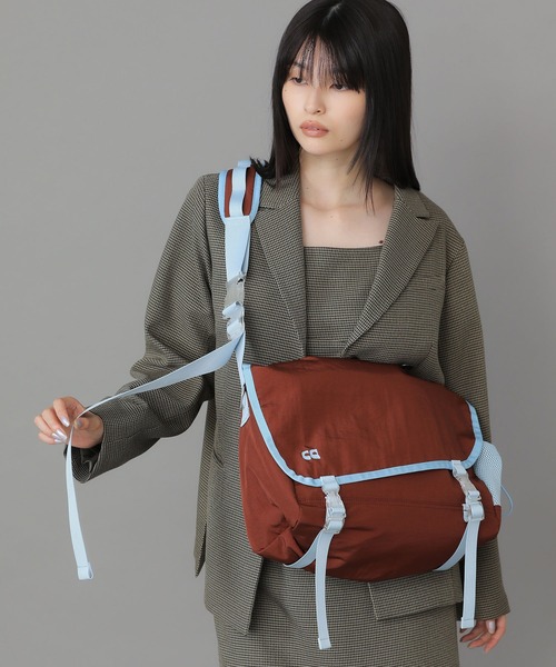 Casselini(キャセリーニ)の「Casselini(キャセリーニ)ナイロンアシメショルダー(ショルダーバッグ・レディース・ピンク/ブラック/ブラウン・FREE)」の5枚目の写真