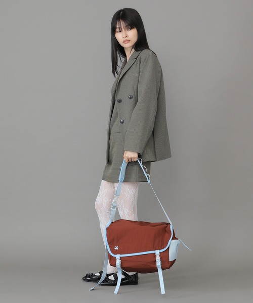 Casselini(キャセリーニ)の「Casselini(キャセリーニ)ナイロンアシメショルダー(ショルダーバッグ・レディース・ピンク/ブラック/ブラウン・FREE)」の7枚目の写真