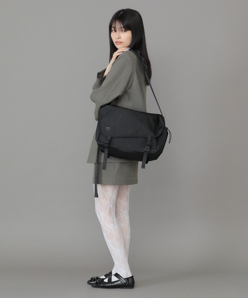 Casselini(キャセリーニ)の「Casselini(キャセリーニ)ナイロンアシメショルダー(ショルダーバッグ・レディース・ピンク/ブラック/ブラウン・FREE)」の12枚目の写真