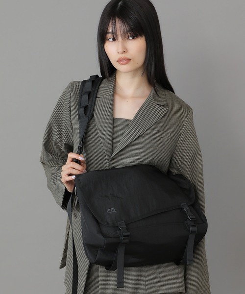 Casselini(キャセリーニ)の「Casselini(キャセリーニ)ナイロンアシメショルダー(ショルダーバッグ・レディース・ピンク/ブラック/ブラウン・FREE)」の14枚目の写真