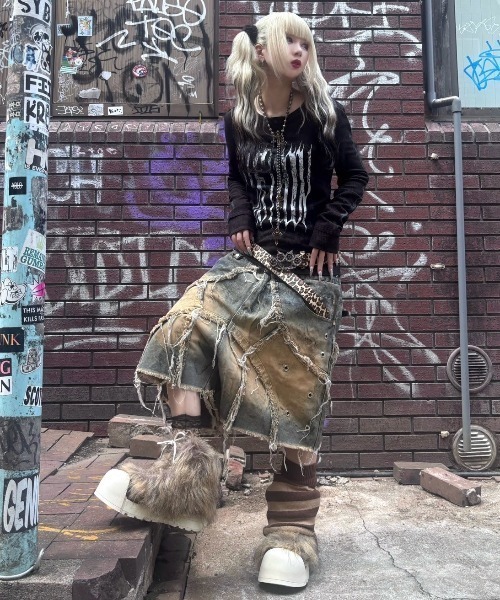 Never mind the XU / Chikashitsu+(ネバーマインド ザ エックスユー / チカシツプラス)の「【BABY09】dark waffle long sleeve / 【ベイビーナイン】ダークワッフル長袖Tシャツ(Tシャツ/カットソー・レディース・ブラック/ホワイト・M)」の21枚目の写真