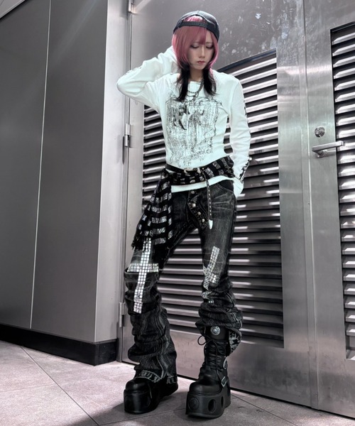 Never mind the XU / Chikashitsu+(ネバーマインド ザ エックスユー / チカシツプラス)の「【BABY09】dark waffle long sleeve / 【ベイビーナイン】ダークワッフル長袖Tシャツ(Tシャツ/カットソー・レディース・ブラック/ホワイト・M)」の5枚目の写真