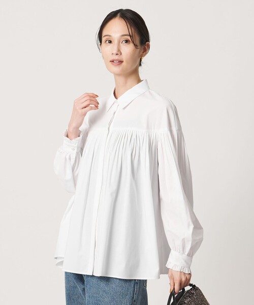 UNITED ARROWS(ユナイテッドアローズ)の「パールライク ボタン タック フレア ブラウス(シャツ/ブラウス・レディース・ベージュ/ブラック/ホワイト・FREE)」の7枚目の写真