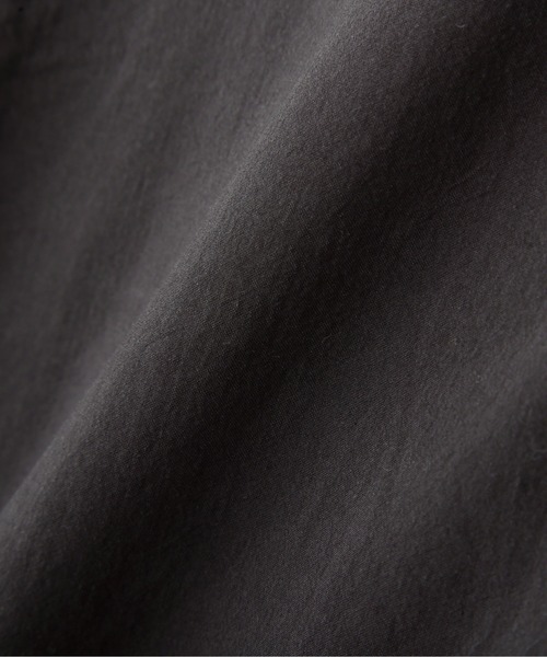 YLEVE(イレーヴ)の「YLEVE / COTTON MILLED LAWN OVERDYE SHIRT(シャツ/ブラウス・メンズ・グレー・4)」の9枚目の写真