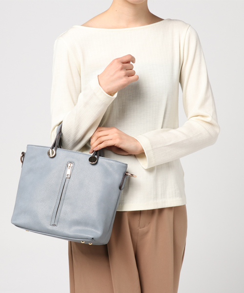 mysty woman（ミスティウーマン）の「フロントジップミニショルダーバッグ（ショルダーバッグ・レディース・オフホワイト/グレイッシュブルー/ブラック・FREE）」の14枚目の写真