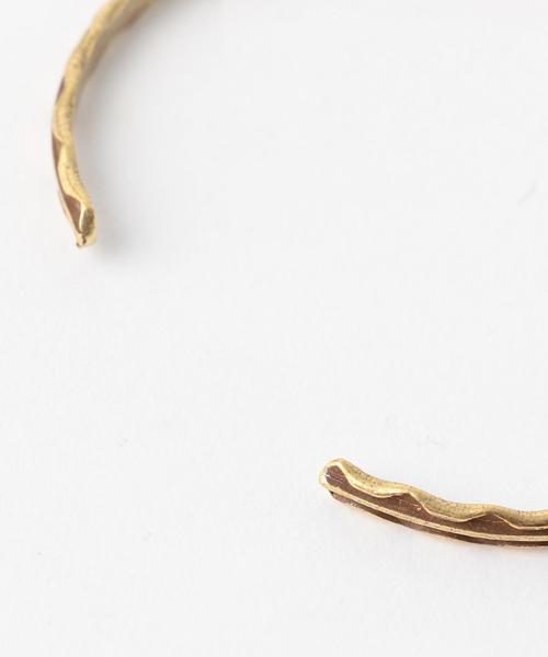 green label relaxing（グリーンレーベルリラクシング）の「SC バングル S4 ◆（ブレスレット・メンズ・ゴールド/シルバー・FREE）」の5枚目の写真