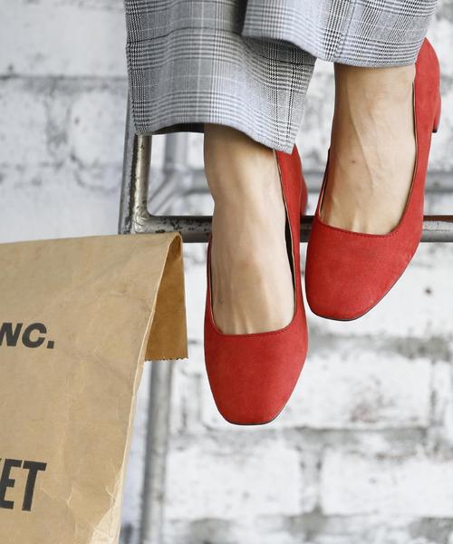 coen(コーエン)の「【『LEE』11月号掲載】チャンキーヒールスクエアパンプス(ブラック / ベージュ⇒ WEB限定カラー)(パンプス・レディース・ブラック/ダークグレー/テラコッタ/ベージュ/ダークグリーン・X-LARGE/SMALL/MEDIUM/LARGE)」の22枚目の写真