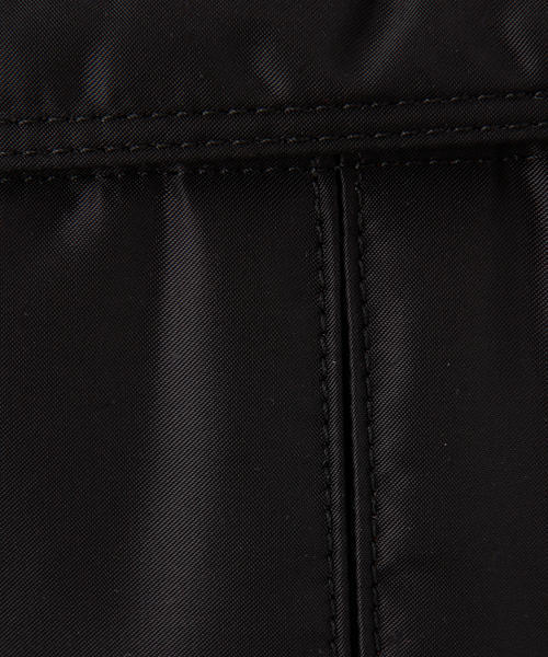 PORTER（ポーター）の「PORTER TANKER SHOULDER BAG <B印 YOSHIDA SELECT>（ショルダーバッグ・メンズ・ブラック・ONE SIZE）」の9枚目の写真