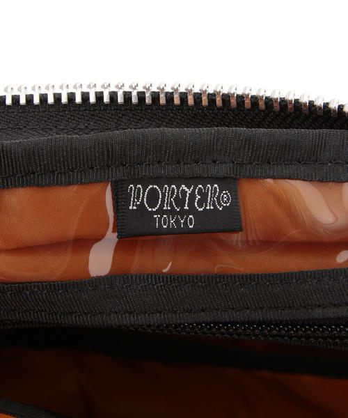 PORTER（ポーター）の「PORTER TANKER SHOULDER BAG <B印 YOSHIDA SELECT>（ショルダーバッグ・メンズ・ブラック・ONE SIZE）」の3枚目の写真