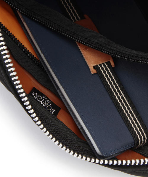 PORTER（ポーター）の「PORTER TANKER SHOULDER BAG <B印 YOSHIDA SELECT>（ショルダーバッグ・メンズ・ブラック・ONE SIZE）」の19枚目の写真