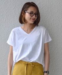 ベーシックな無地tシャツこそこだわりたい コーデに合わせて使い分けたい6つのタイプ Zozotown