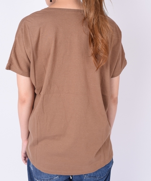 SHIPS Days(シップスデイズ)の「SHIPS Days STANDARD: ソフトコットン Vネック TEE 2 ◇(Tシャツ/カットソー・レディース・ブラック/ワインレッド/ホワイト/キャメル・S~M/M~L)」の7枚目の写真
