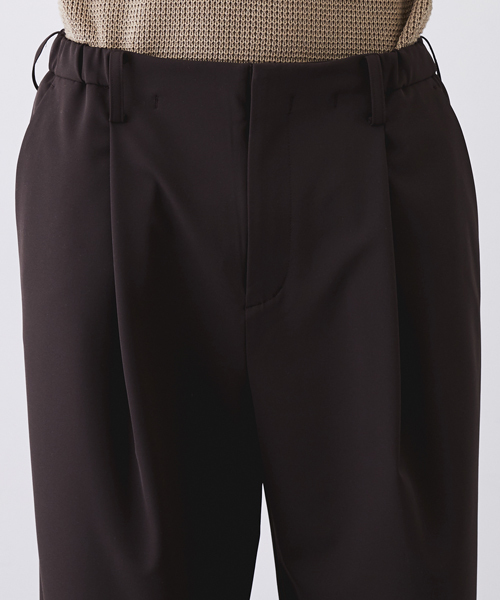 STUDIOUS(ステュディオス)の「ストレッチユーティリティワイドスラックス(スラックス・メンズ・ネイビー/チャコールグレー/ダークブラウン・1/2)」の9枚目の写真