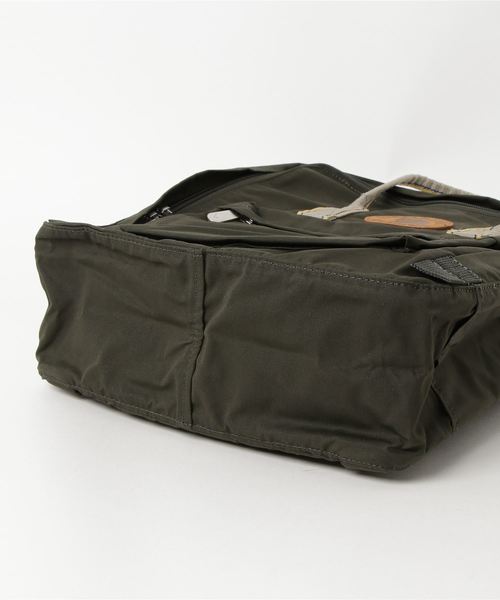 Kanken（カンケン）の「Kanken Greenland (FJALLRAVEN/フェールラーベン)（バックパック/リュック・メンズ・イエロー/ブルー/ブルーグレー/ダークグリーン/ブラック・ONE SIZE）」の7枚目の写真