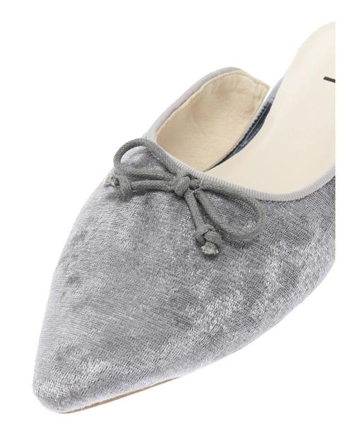 koe(コエ)の「【雑誌掲載商品】リボン付きフラットミュール(パンプス・レディース・グレー/ブラック・L/M/S)」の5枚目の写真
