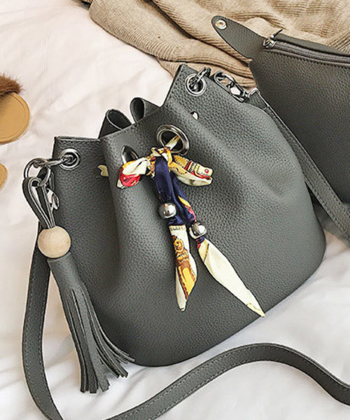 classicalelf（クラシカルエルフ）の「タッセル&スカーフリボン巾着