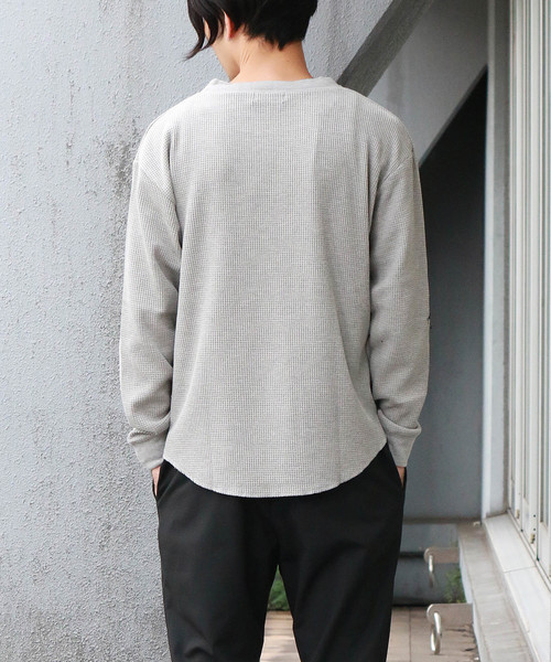Confirm（コンファーム）の「Confirm / コンファーム ロングアームワッフルプルオーバー（Tシャツ/カットソー・メンズ・ブラック/ホワイト/グレー・L/M）」の15枚目の写真