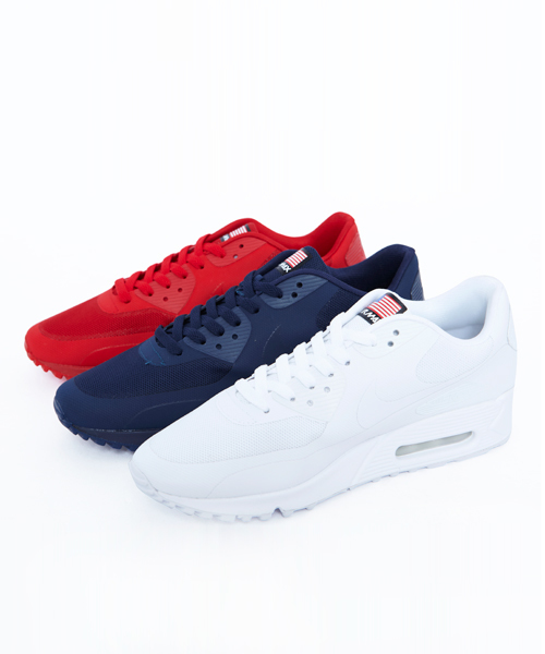 NIKE（ナイキ）の「レディース 店舗限定 ナイキ エアマックス ハイパー 独立記念日 NIKE AIR MAX 90 HYP QS（スニーカー・レディース・ホワイト/ネイビー/レッド・24cm/24.5cm）」の3枚目の写真