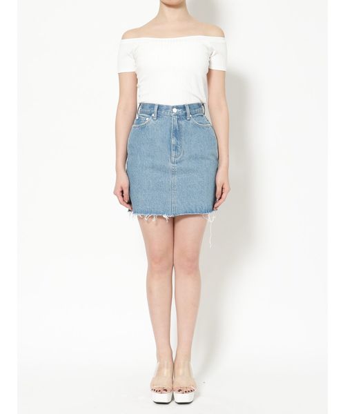 EMODA（エモダ）の「ヘムカットジャストウエストデニムスカート（デニムスカート・レディース・ホワイト/ライトブルー・MEDIUM/SMALL）」の9枚目の写真