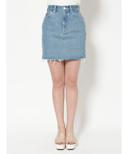 EMODA（エモダ）の「ヘムカットジャストウエストデニムスカート（デニムスカート・レディース・ホワイト/ライトブルー・MEDIUM/SMALL）」の10枚目の写真