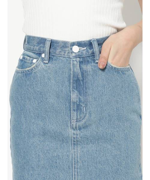 EMODA（エモダ）の「ヘムカットジャストウエストデニムスカート（デニムスカート・レディース・ホワイト/ライトブルー・MEDIUM/SMALL）」の13枚目の写真