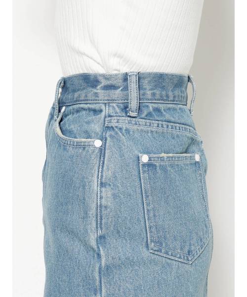 EMODA（エモダ）の「ヘムカットジャストウエストデニムスカート（デニムスカート・レディース・ホワイト/ライトブルー・MEDIUM/SMALL）」の14枚目の写真