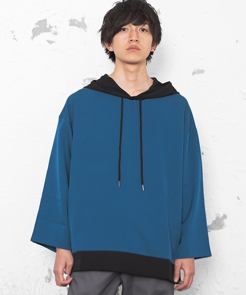 MinoriTY（マイノリティ）の「【MinoriTY】ビッグスリーブバイカラープルオーバー パーカー メンズ フーディー（パーカー・メンズ・ベージュ/レッド/ブルー/スカイブルー/ワイン/グレー・M/L/S）」の4枚目の写真