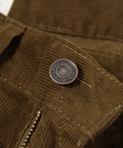 coen（コーエン）の「サンタモニカコーデュロイストレッチスリムパンツ（その他パンツ・メンズ・ブラウン/ライトブルー/ブラック/グレー/ダークブラウン/ベージュ/オリーブ/ネイビー/ロイヤルブルー/オフホワイト・MEDIUM/SMALL/X-LARGE/X-SMALL/LARGE）」の11枚目の写真