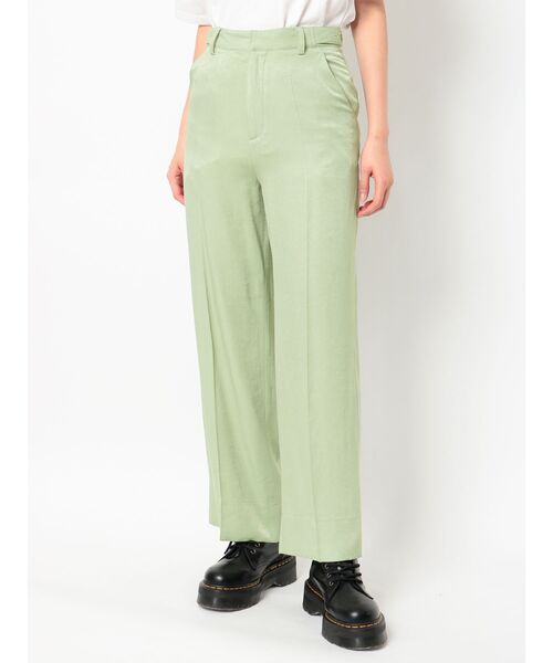 jouetie（ジュエティ）の「センタータックストレートパンツ（その他パンツ・レディース・ブラック/ブルー/グリーン/アイボリー/その他1・MEDIUM/LARGE）」の3枚目の写真