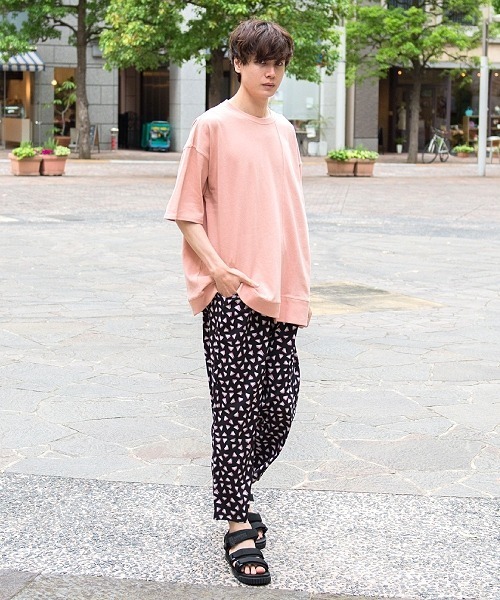 UP START(アップスタート)の「10/-天竺切替オーバーサイズビッグTee(Tシャツ/カットソー・メンズ・スミクロ/フューシャピンク/グレイッシュベージュ/ミント/オフホワイト・MEDIUM/LARGE)」の21枚目の写真