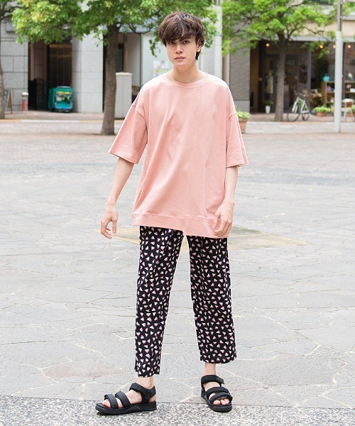 UP START(アップスタート)の「10/-天竺切替オーバーサイズビッグTee(Tシャツ/カットソー・メンズ・スミクロ/フューシャピンク/グレイッシュベージュ/ミント/オフホワイト・MEDIUM/LARGE)」の22枚目の写真