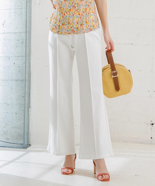 KOBE LETTUCE（コウベレタス）の「のびのびセンターラインフレアパンツ（その他パンツ・レディース・オフホワイト/ベージュ/ダークカーキ/ブラウン/ブラック・M/S）」の2枚目の写真