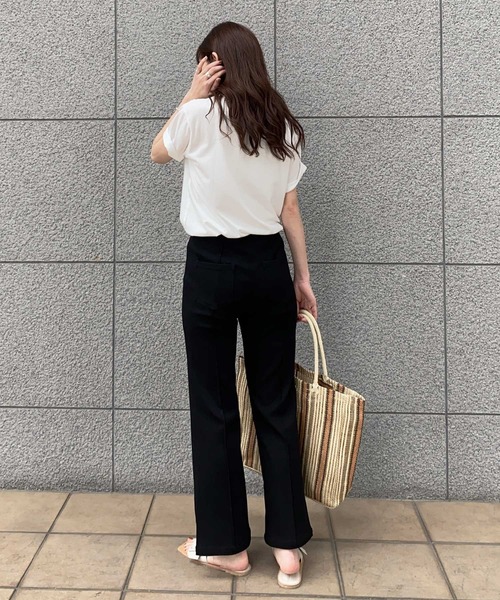 KOBE LETTUCE（コウベレタス）の「のびのびセンターラインフレアパンツ（その他パンツ・レディース・オフホワイト/ベージュ/ダークカーキ/ブラウン/ブラック・M/S）」の17枚目の写真