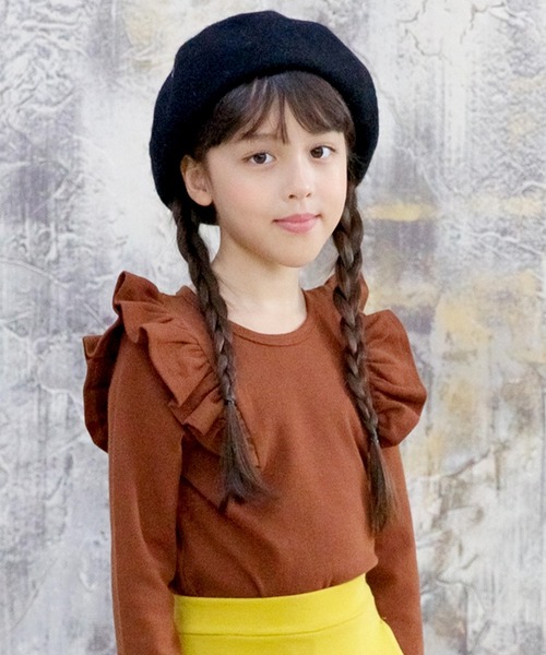 Bee des Bee（ビーデスビー）の「肩フリル長袖トップス（シャツ/ブラウス・キッズ・ブルー/パープル/ライトイエロー/ボルドー/ブラウン系その他/パープル系その他/チョコ/ローズ/ブラウン/グレイッシュベージュ/マジェンタ/ライトブラック/パープル系その他2/イエロー系その他・110cm/100cm/120cm/130cm/140cm/150cm/90cm）」の5枚目の写真