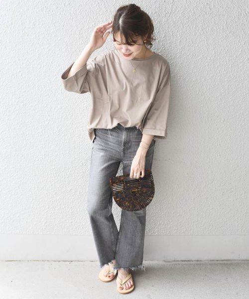 SHIPS Days(シップスデイズ)の「SHIPS Days STANDARD:カフスリーブプルオーバー◇(Tシャツ/カットソー・レディース・ブラック/ベージュ/オリーブ・ONE SIZE)」の22枚目の写真