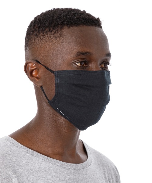 DAILY STANDARD by SANDINISTA（デイリースタンダードバイサンディニスタ）の「Daily Gauze Mask / ダブルガーゼマスク（マスク・メンズ・ブラック/ナチュラル/ネイビー/オリーブ・MEDIUM/LARGE/SMALL）」の6枚目の写真