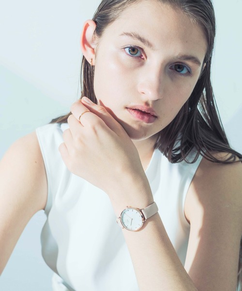 ete（エテ）の「きせかえ ビッグフェイスウォッチ ベルト（アナログ腕時計・レディース・ブラック系その他/グレー系その他/ブラウン系その他/ベージュ系その他/パープル系その他/ブラック系その他2/ブラック系その他3/グレー系その他2/グレー系その他3/ブラウン系その他2/ブラウン系その他3/ベージュ系その他2/パープル/ホワイト/ピンク/サックスブルー・FREE）」の21枚目の写真