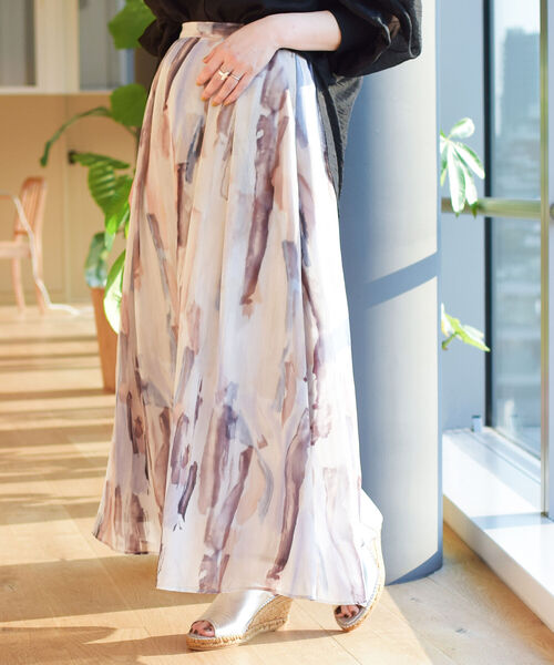 Ray BEAMS(レイビームス)の「Ray BEAMS / シフォン プリント Aラインスカート(スカート・レディース・ライトブルー/ベージュ・1/0)」の11枚目の写真