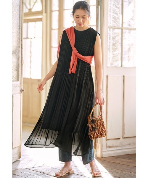 GeeRA(ジーラ)の「プリーツフレアーワンピース(ワンピース・レディース・パープル/カーキ/ブラック/ブルー・LARGE/X-LARGE/MEDIUM)」の9枚目の写真