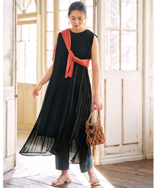 GeeRA(ジーラ)の「プリーツフレアーワンピース(ワンピース・レディース・パープル/カーキ/ブラック/ブルー・LARGE/X-LARGE/MEDIUM)」の16枚目の写真